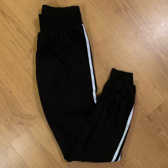 ARDENE joggers with stripes - Picture 1 of 3